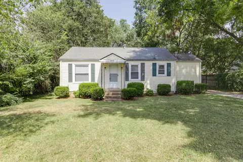 2705 Brunswick Dr, Nashville, TN 37207