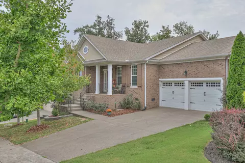 6040 Christmas Dr, Nolensville, TN 37135