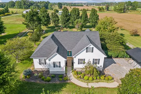 5885 Patterson Rd, Smithville, TN 37166