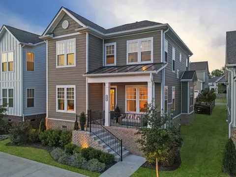 121 Artie Lee Ln, Nolensville, TN 37135