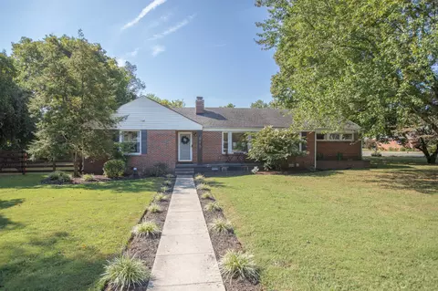 815 W Clark Blvd, Murfreesboro, TN 37129