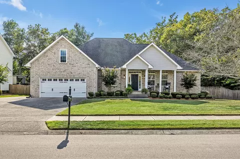 1903 Bunbury Ct, Thompsons Station, TN 37179