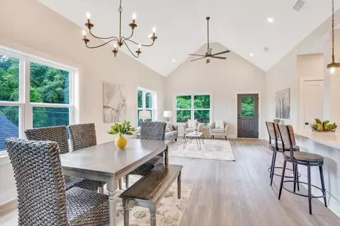 405 Hedgewood Dr, Chattanooga, TN 37405