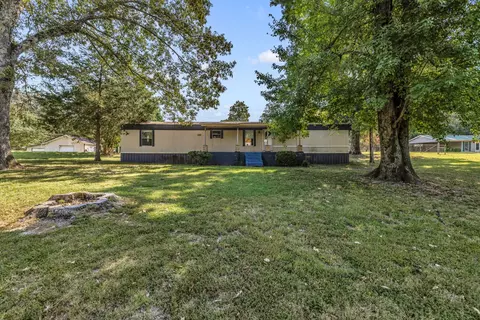 2806 Crestridge Dr, Centerville, TN 37033 photo 3