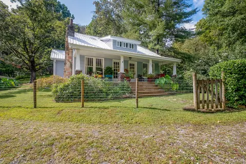 2611 Taylor Rd, Columbia, TN 38401