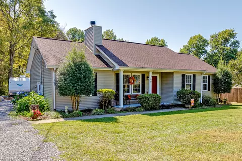 359 Ben Albert Rd, Cottontown, TN 37048