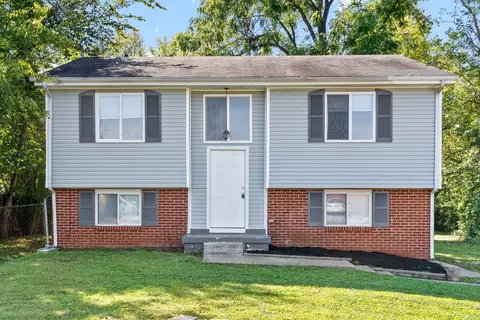 130 Airport Rd, Clarksville, TN 37042