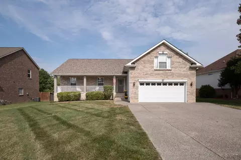 332 Remington Ave, Gallatin, TN 37066