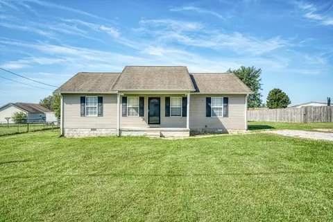 141 Tristen Ln, Sparta, TN 38583