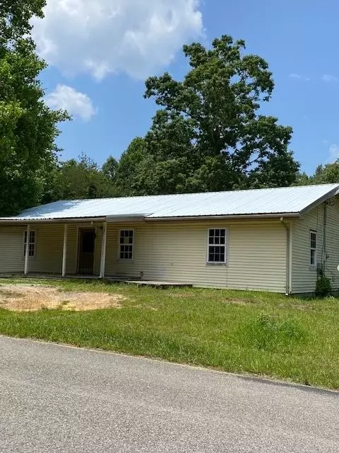 727 Besstown Rd, Beersheba Springs, TN 37305
