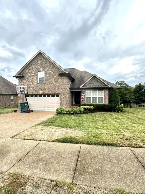 113 Ten Oaks Dr, Lebanon, TN 37087