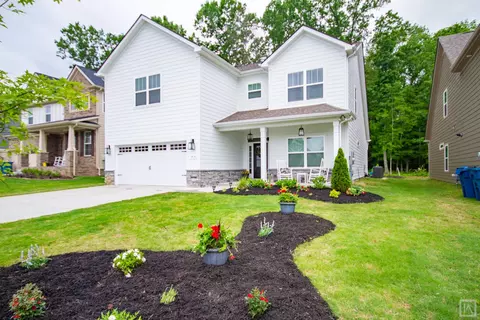 1430 Cotillion Dr, Murfreesboro, TN 37128