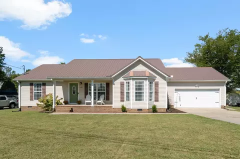 105 Twin Oaks Dr, Bell Buckle, TN 37020