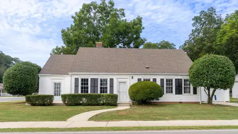 301 Cedar St N, Winchester, TN 37398