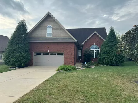 425 Bernhart Dr, Gallatin, TN 37066
