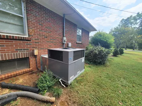 441 E Maple St, Morrison, TN 37357 photo 38