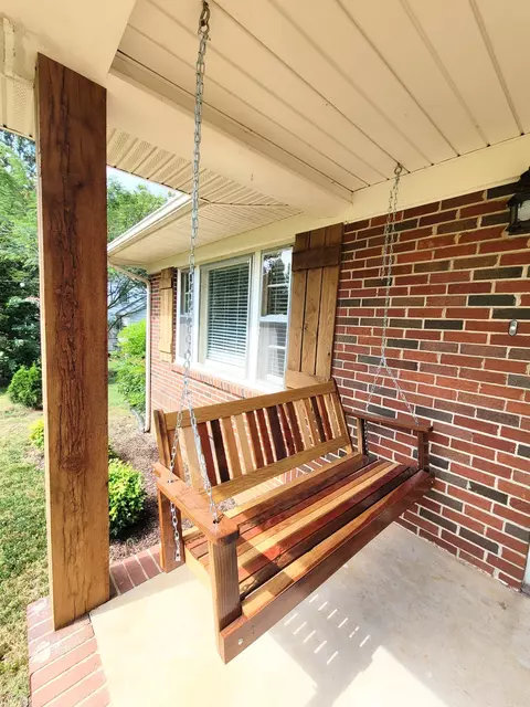 441 E Maple St, Morrison, TN 37357 photo 3