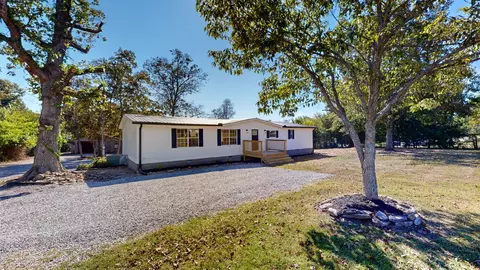 300 Dunnaway Rd, Shelbyville, TN 37160