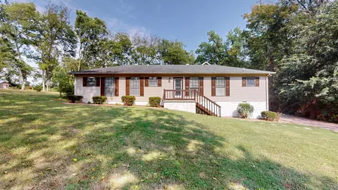 126 Stonegate Dr, Gallatin, TN 37066