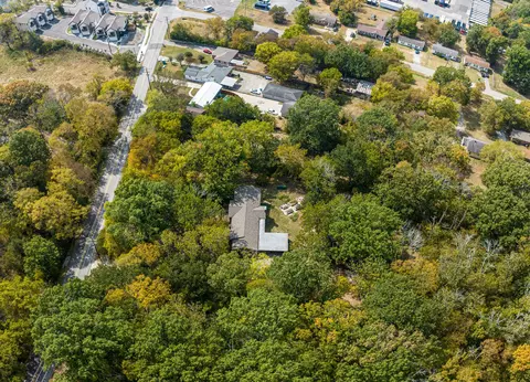 215 Ben Allen Rd, Nashville, TN 37207