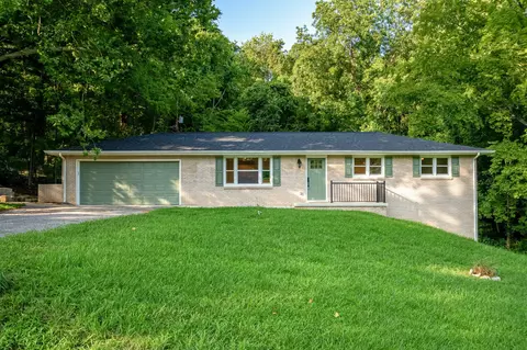 613 Hamilton St, Clarksville, TN 37040