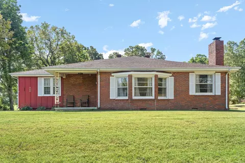 568 Highway 13, Cunningham, TN 37052