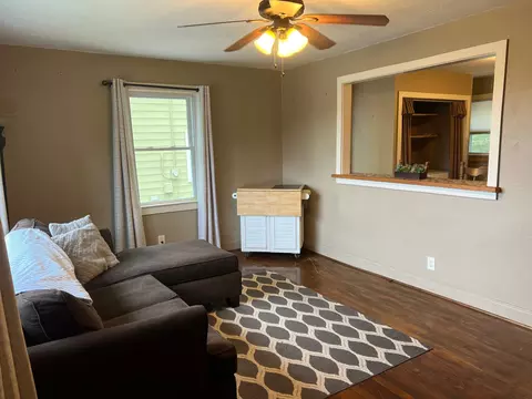 208 Garner St, Springfield, TN 37172 photo 3