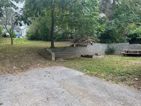 208 Garner St, Springfield, TN 37172 photo 2