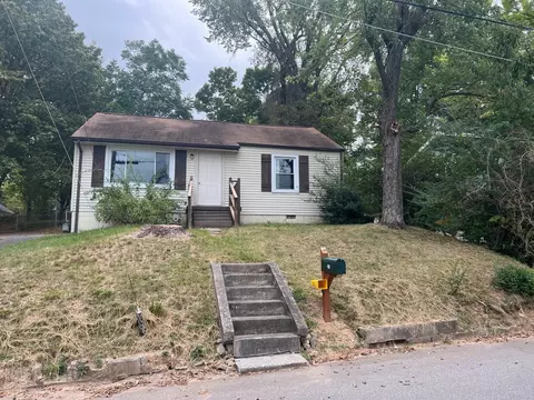 208 Garner St, Springfield, TN 37172