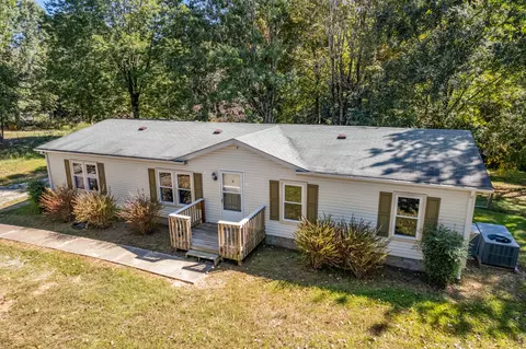 1462 Poplar Ridge Ln, Chapmansboro, TN 37035