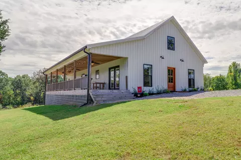 258 S Tunnel Rd, Portland, TN 37148