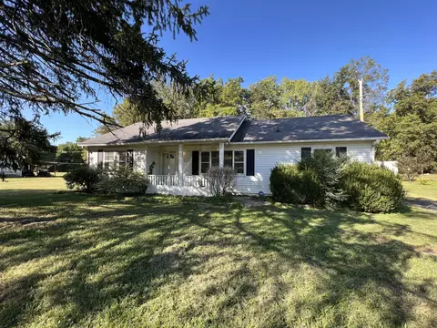 1255 Main St, Pleasant View, TN 37146