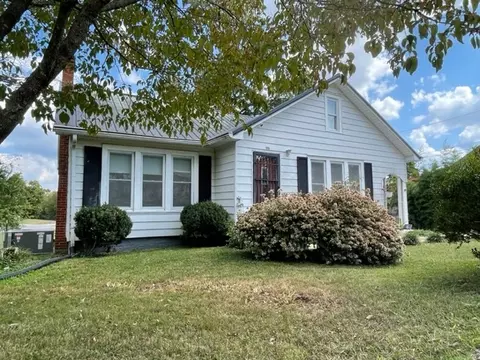 408 2nd Ave N, Decherd, TN 37324