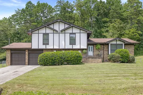 7811 Celeste Ln, Hixson, TN 37343