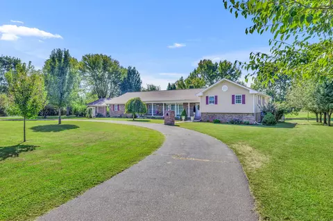 1022 Summertown Hwy, Hohenwald, TN 38462