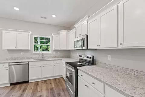 100 Lt Frank Walkup Blvd, La Vergne, TN 37086