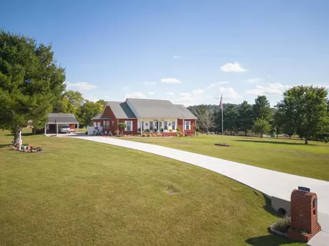 230 Barton Dr, Normandy, TN 37360 photo 43
