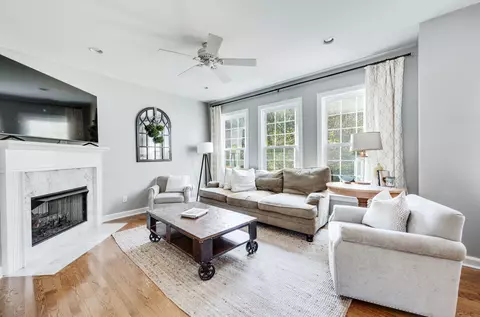 6865 Collinswood Dr, Nashville, TN 37221
