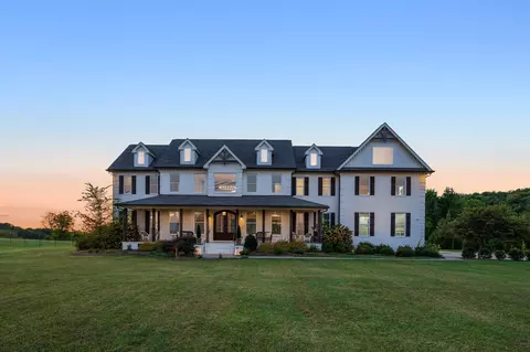 2934 Campbellsville Pike, Columbia, TN 38401