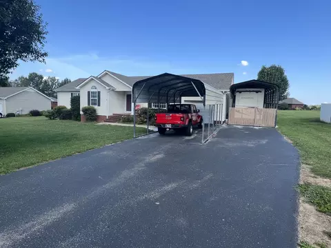 1363 Tom Grissom Rd, Morrison, TN 37357 photo 2