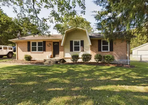 523 Savely Dr, Hendersonville, TN 37075