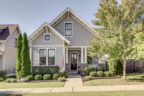 1044 Rochelle Ave, Thompsons Station, TN 37179