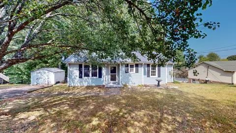 244 Old Columbia Rd, Dickson, TN 37055