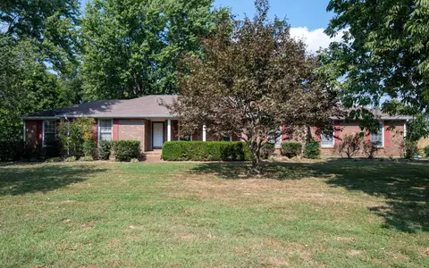 151 Lee Etta Dr, Gallatin, TN 37066