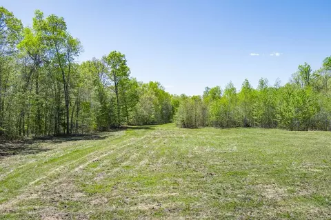 459 Tabletop Rd, Monterey, TN 38574