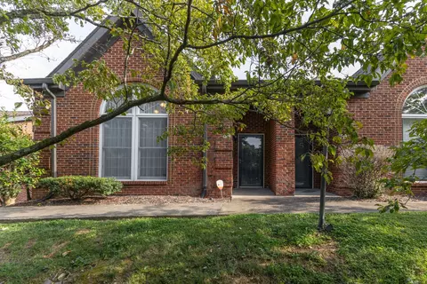 103 Highland Villa Dr, Nashville, TN 37211