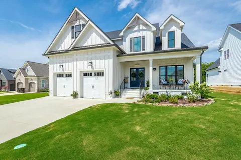 8809 Grey Reed Dr, Ooltewah, TN 37363