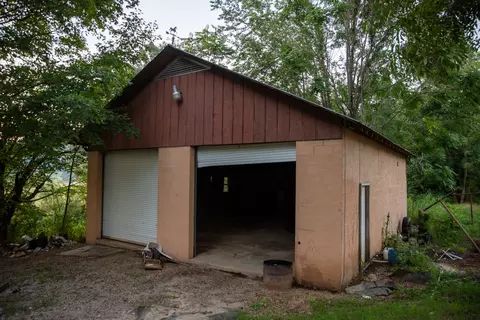1572 Webbs Camp Rd, Walling, TN 38587 photo 4