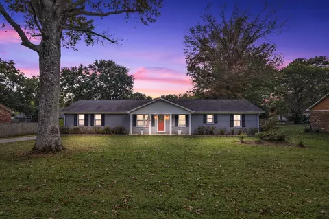 605 Cumberland Dr, Columbia, TN 38401