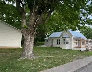 302 Tellico Ave E, Athens, TN 37303
